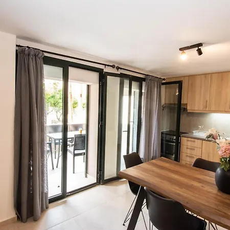 Marianthi House 