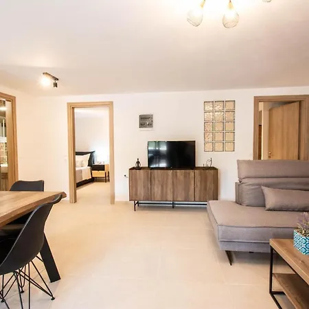 Marianthi House 